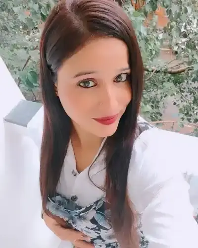 Call Girls in Garhakota