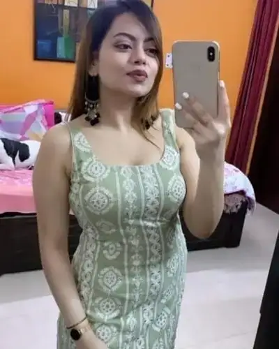 Call Girl in Garhakota